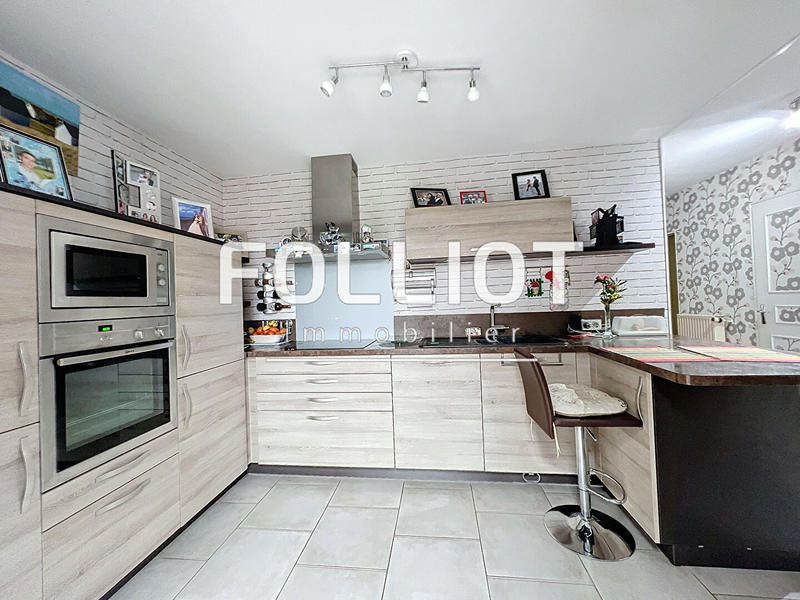 Maison - 141 m² - 6 pièces