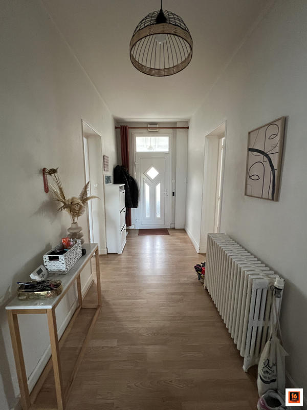 Villa - 189 m² - 7 pièces