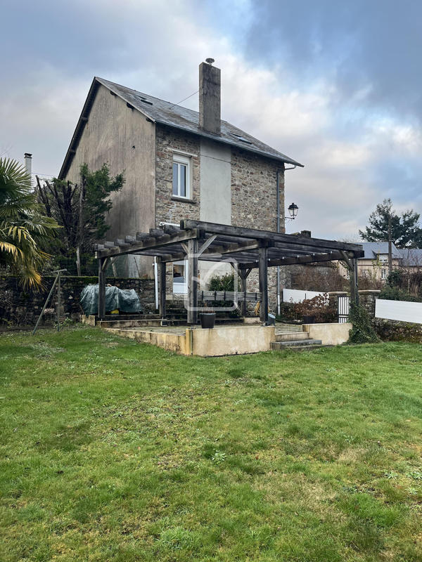 Maison - 127 m² - 6 pièces