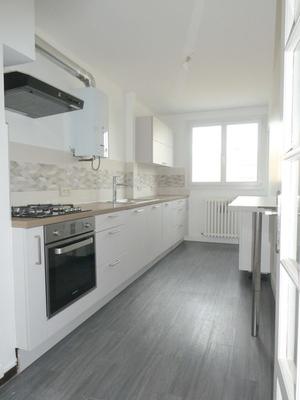 Appartement - 93 m² - 4 pièces