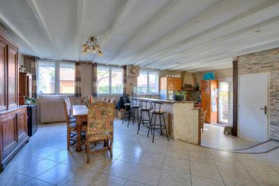 Maison - 280 m² - 14 pièces