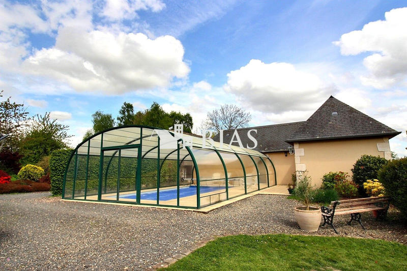 Maison - 143 m² - 5 pièces