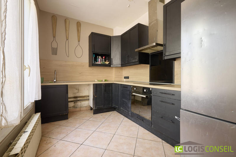 Maison traditionnelle - 128 m² - 8 pièces