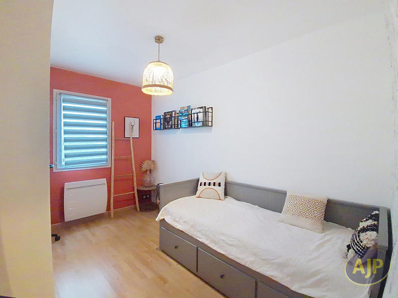 Maison - 106 m² - 6 pièces