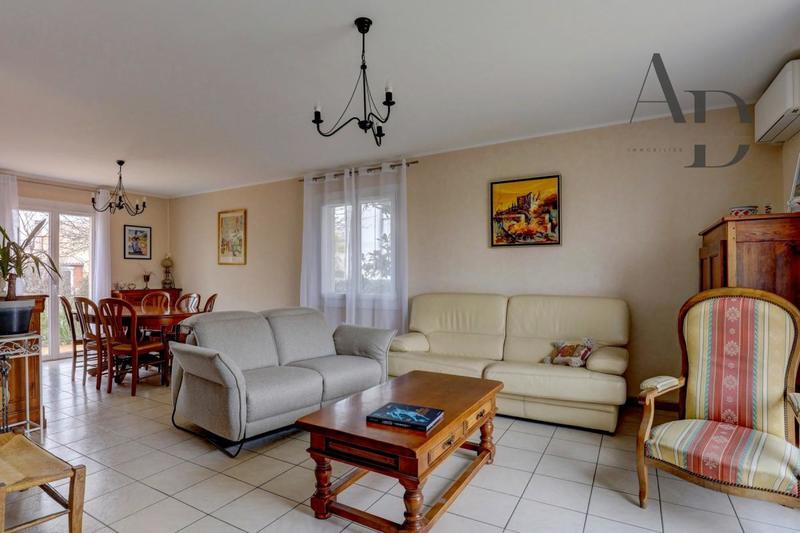 Maison - 111 m² - 5 pièces