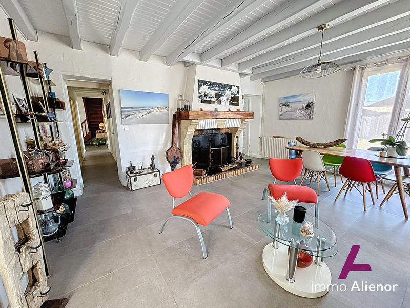 Maison - 209 m² - 5 pièces