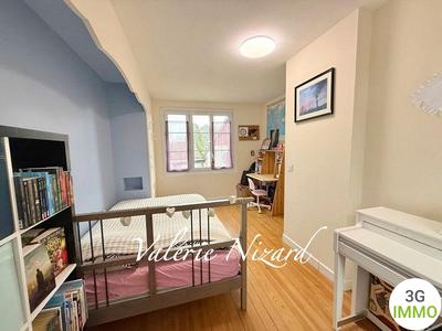 Villa - 164 m² - 9 pièces