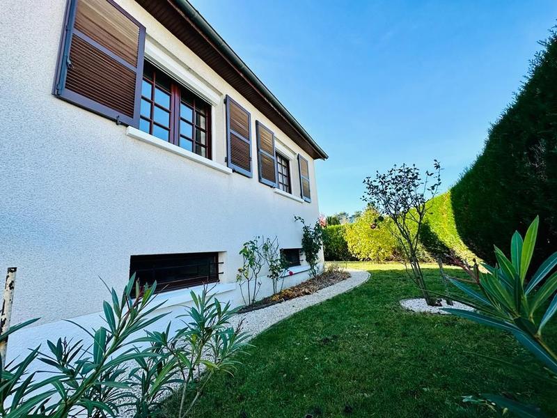 Maison - 110 m² - 4 pièces