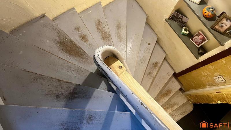 Maison - 180 m² - 6 pièces