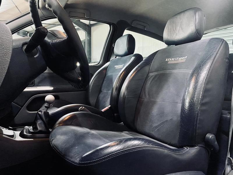 Renault Clio II Rs 2.0 i Phase 1 172ch