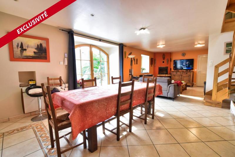 Maison - 166 m² - 6 pièces