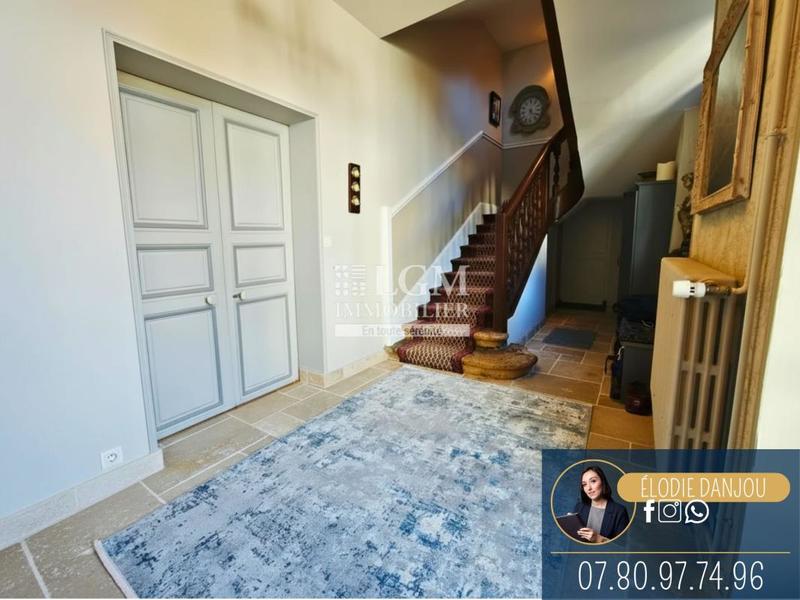 Demeure - 265 m² - 7 pièces