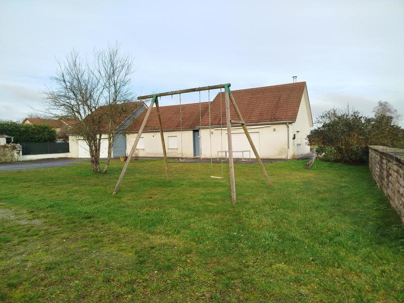 Pavillon - 143 m² - 7 pièces