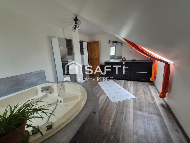 Maison - 167 m² - 7 pièces