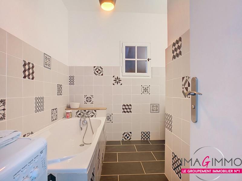 Villa - 164 m² - 10 pièces