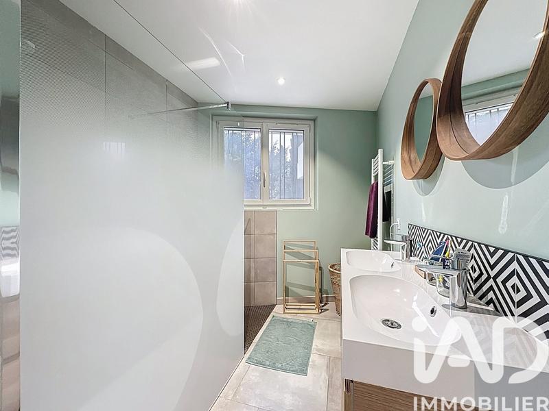 Maison - 189 m² - 5 pièces