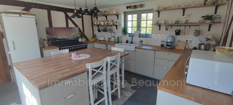 Maison - 205 m² - 9 pièces