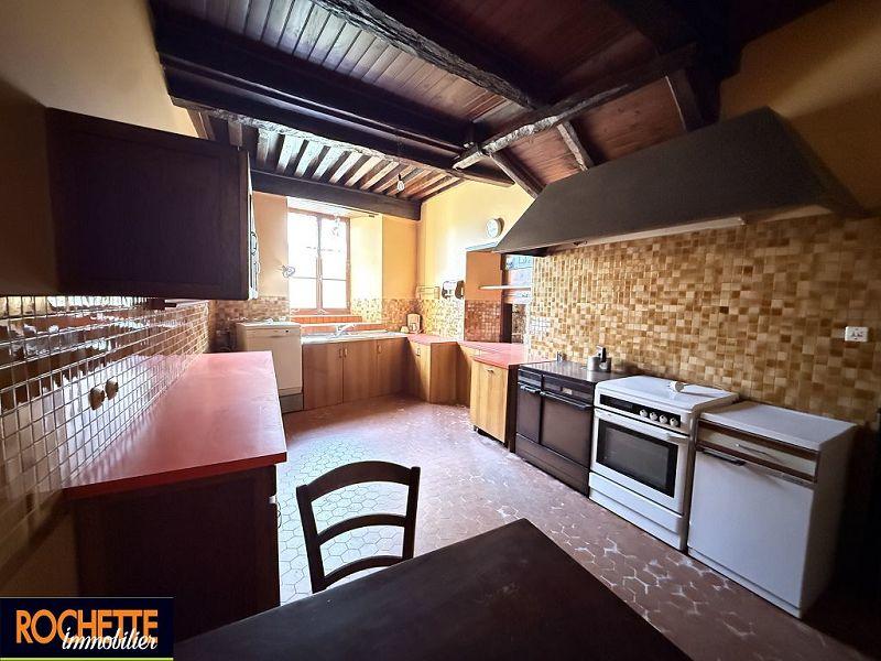 Demeure - 228 m² - 9 pièces