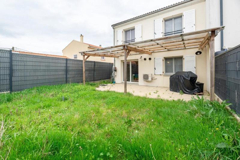 Appartement - 93 m² - 4 pièces