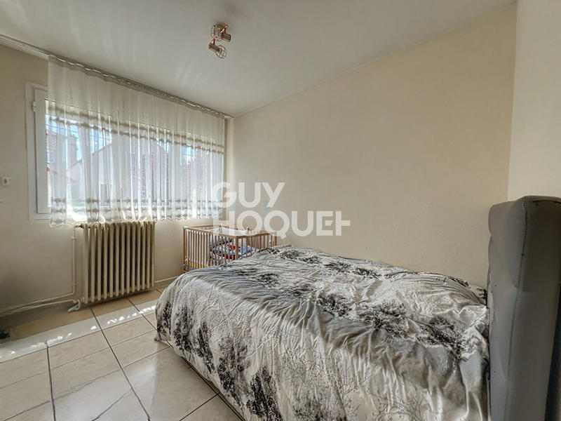 Maison - 172 m² - 10 pièces