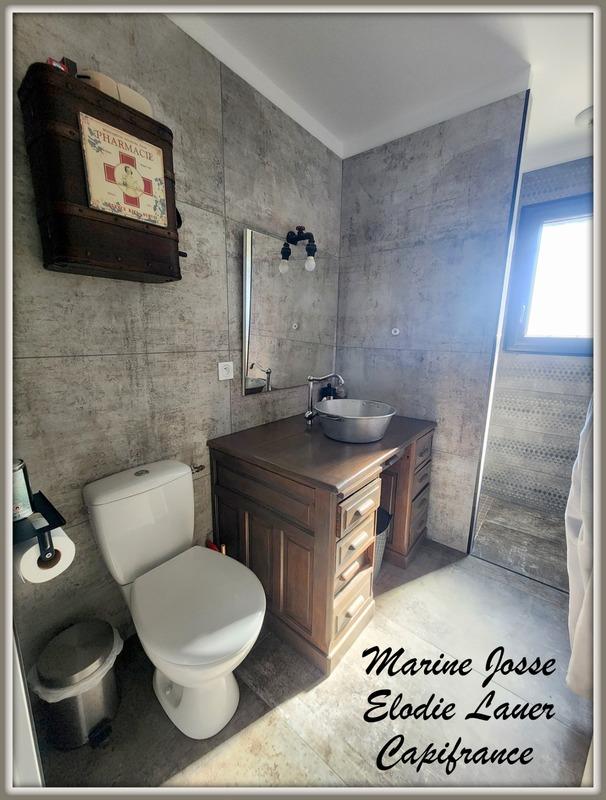 Maison - 185 m² - 8 pièces