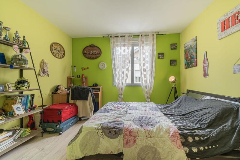 Appartement - 297 m² - 6 pièces