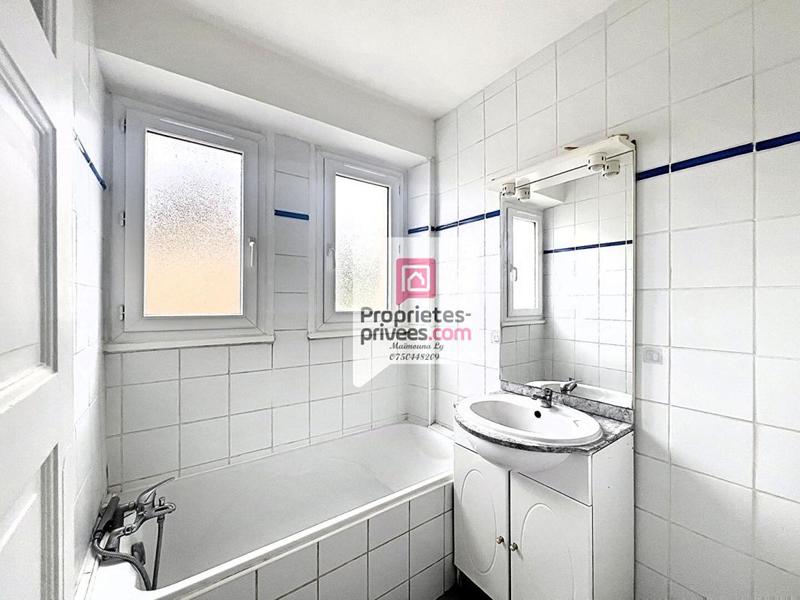 Maison - 200 m² - 13 pièces