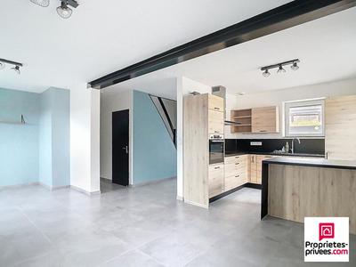 Maison - 96 m² - 4 pièces