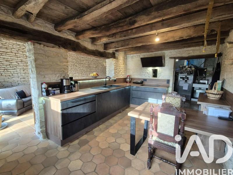 Maison de campagne - 214 m² - 6 pièces