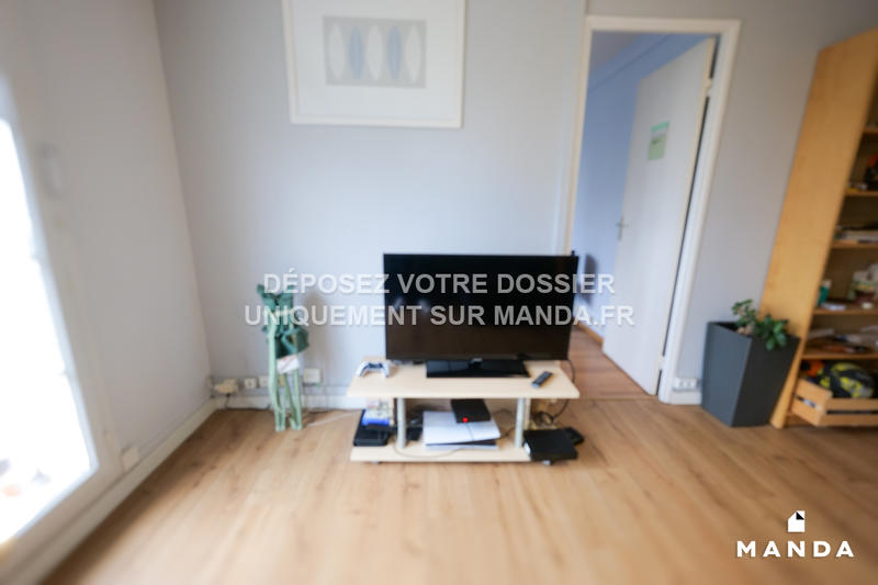 Chambre - 10 m² - 5 pièces