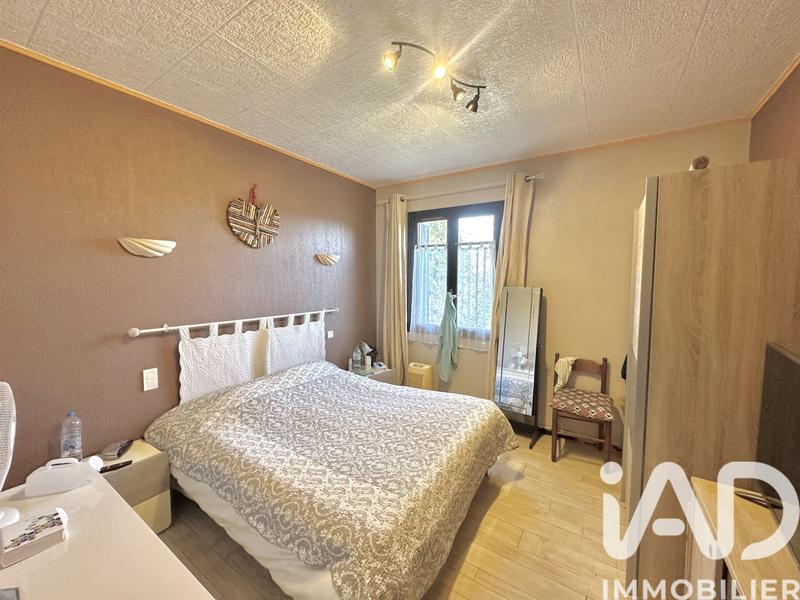 Maison - 217 m² - 5 pièces