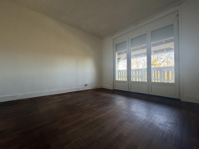 Maison - 87 m² - 5 pièces