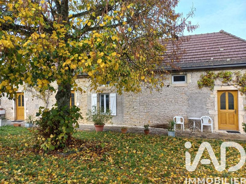 Maison de village - 118 m² - 4 pièces