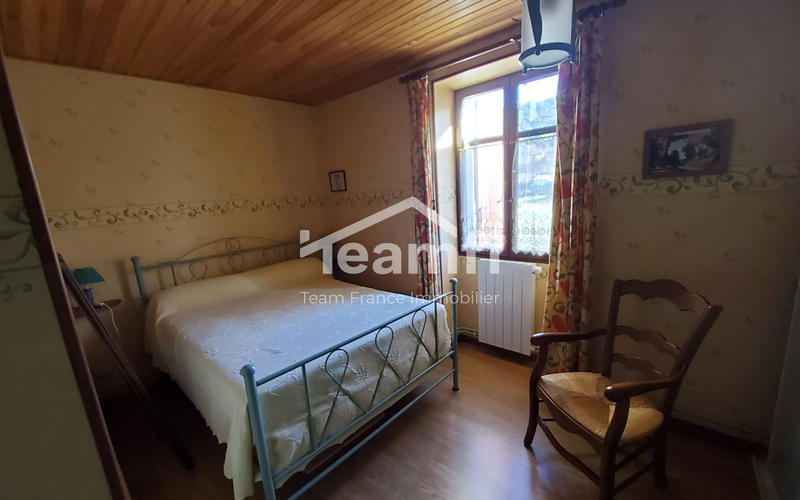 Maison traditionnelle - 139 m² - 6 pièces