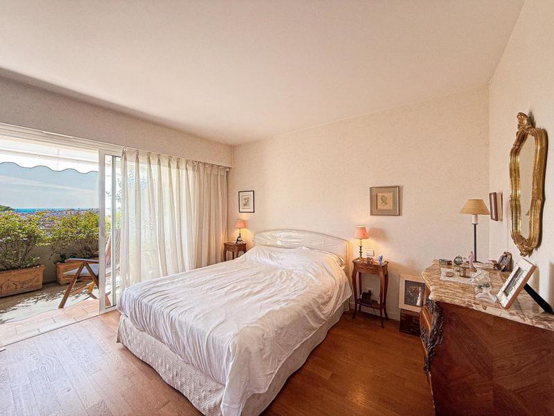 Appartement - 95 m² - 4 pièces