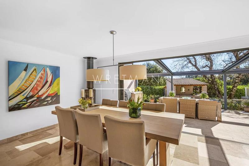 Maison - 227 m² - 8 pièces