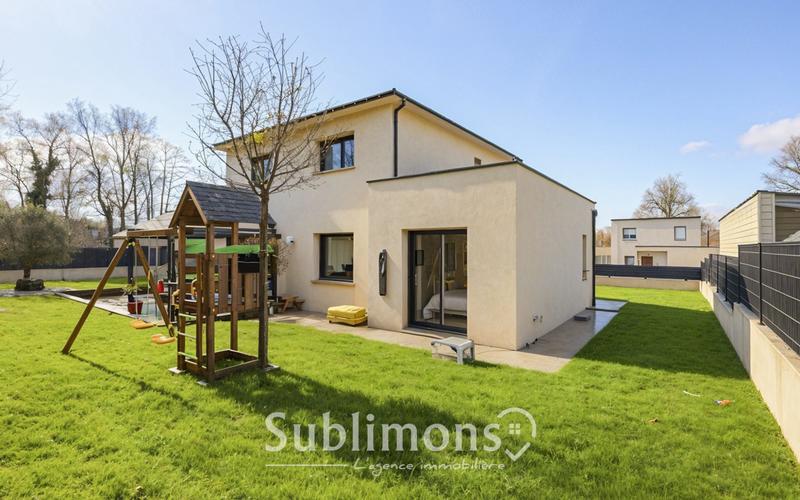 Maison contemporaine - 123 m² - 5 pièces