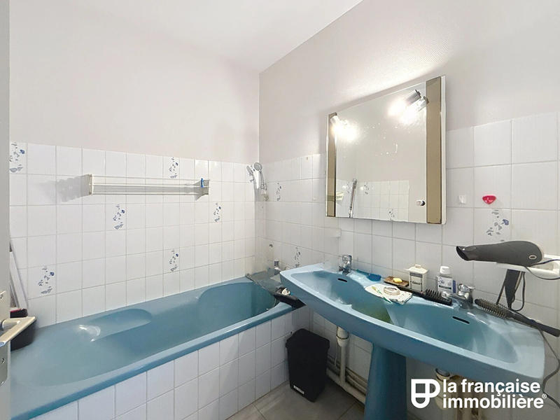Appartement - 97 m² - 3 pièces