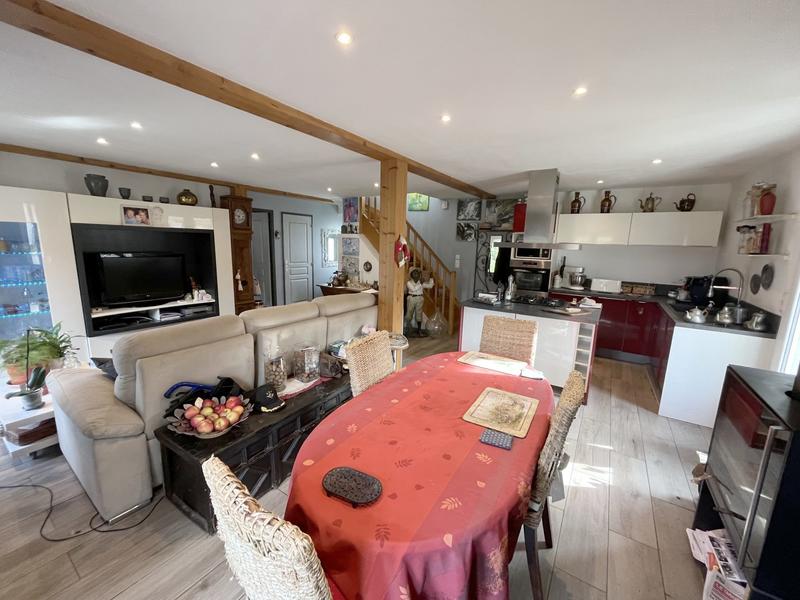 Maison - 98 m² - 5 pièces