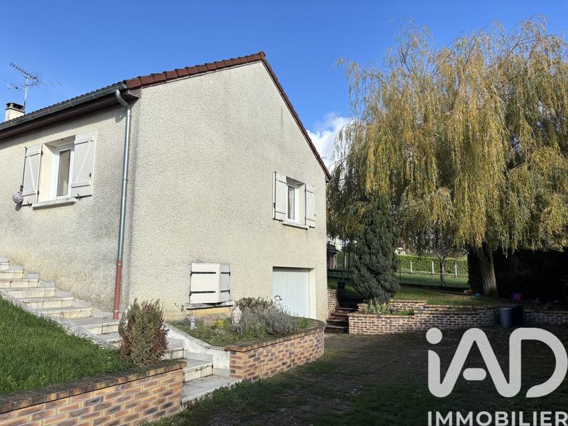 Maison - 94 m² - 5 pièces