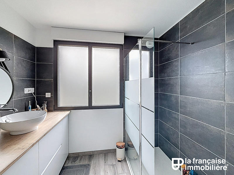 Maison - 156 m² - 8 pièces