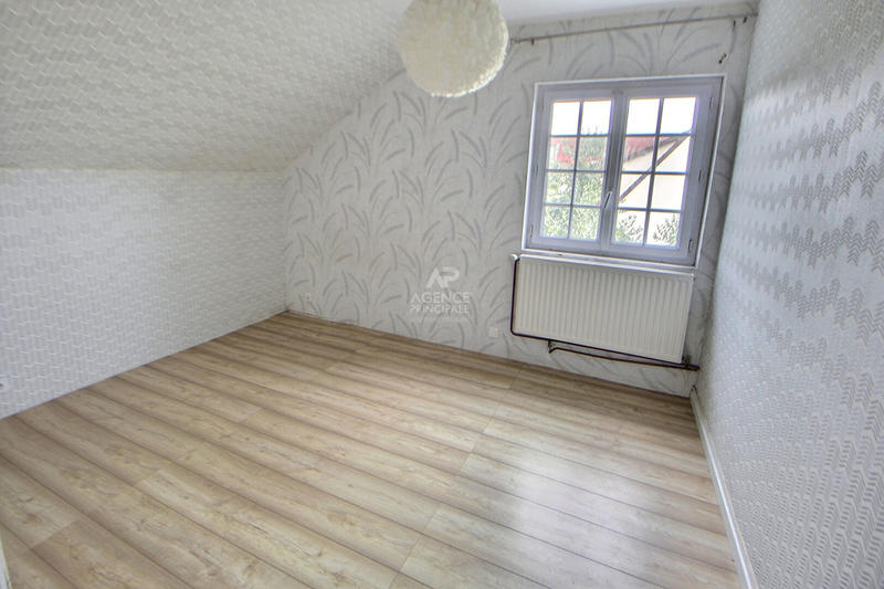 Maison - 113 m² - 7 pièces