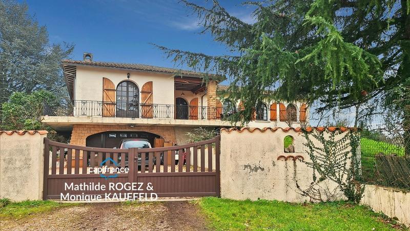 Maison - 274 m² - 7 pièces