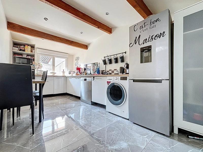 Maison - 160 m² - 8 pièces