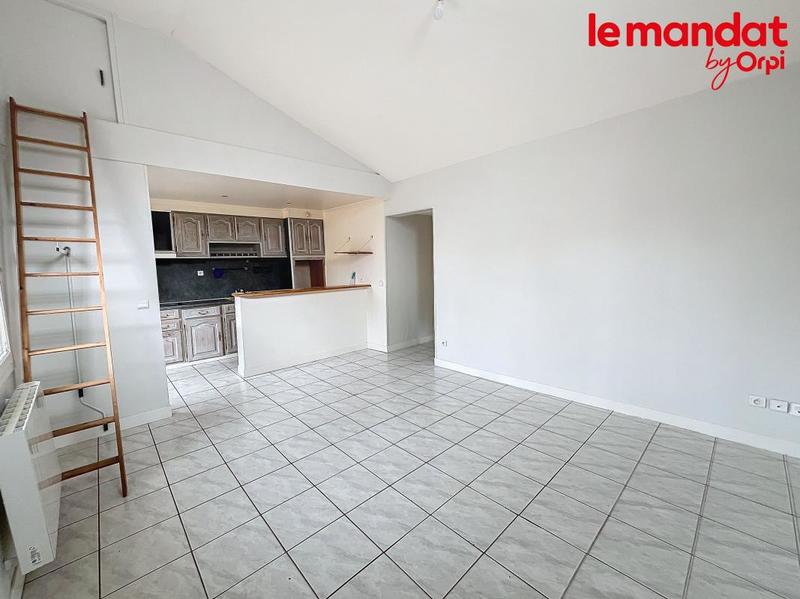 Maison - 450 m² - 8 pièces