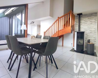 Appartement - 85 m² - 3 pièces