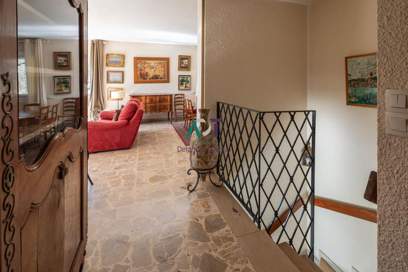 Maison - 162 m² - 7 pièces