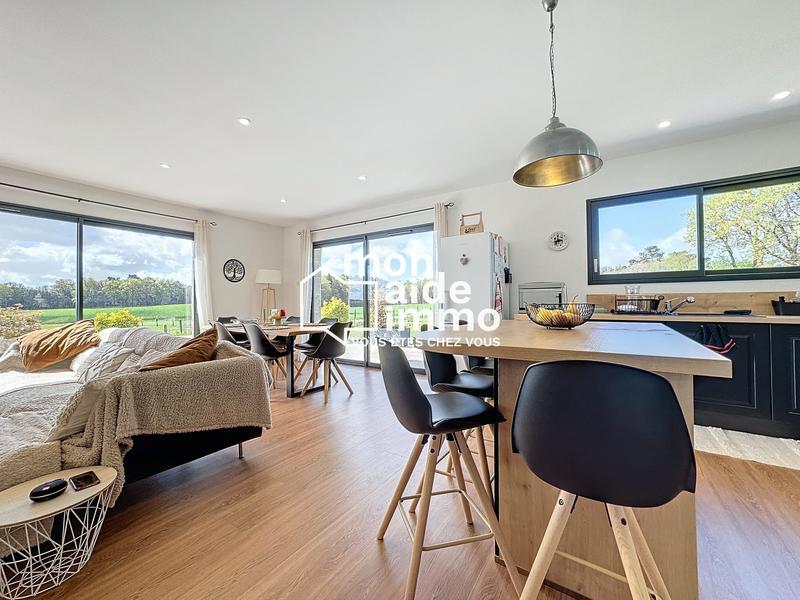 Maison - 260 m² - 8 pièces