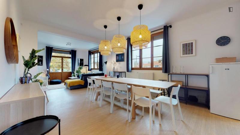 Chambre - 12 pièces