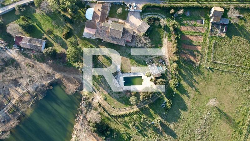 Propriété - 278 m² - 7 pièces